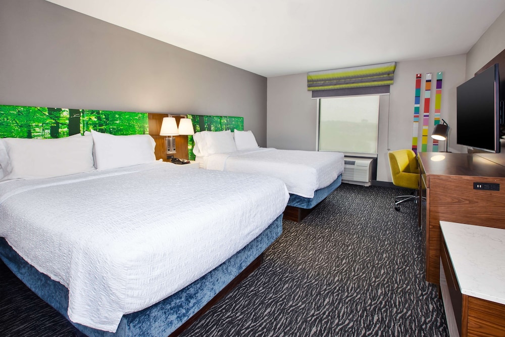 Hampton Inn Clarion - photo 32