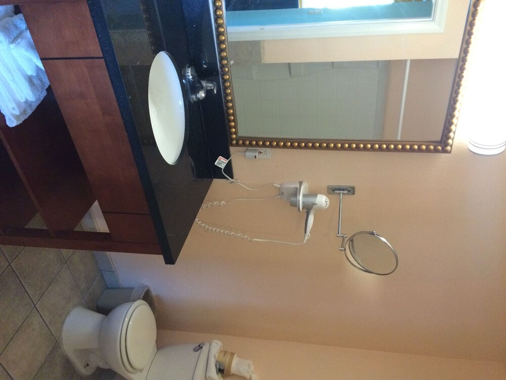 Long Beach Motel - photo 23