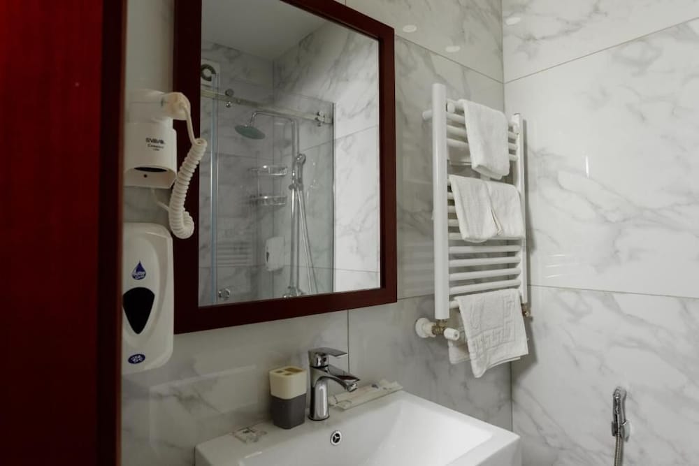 Giowine Hotel & Restaurant — Cricova — photo 4