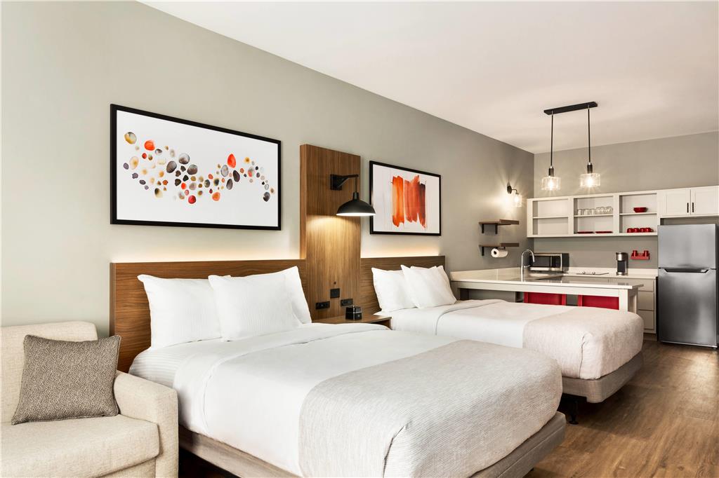 La Quinta Inn & Suites by Wyndham Mount Laurel Moorestown - photo 53