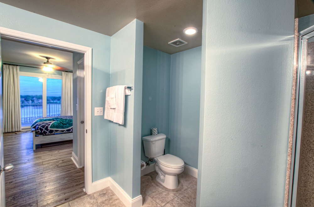 Laketown Wharf Resort by Aneliya's Rentals - photo 814