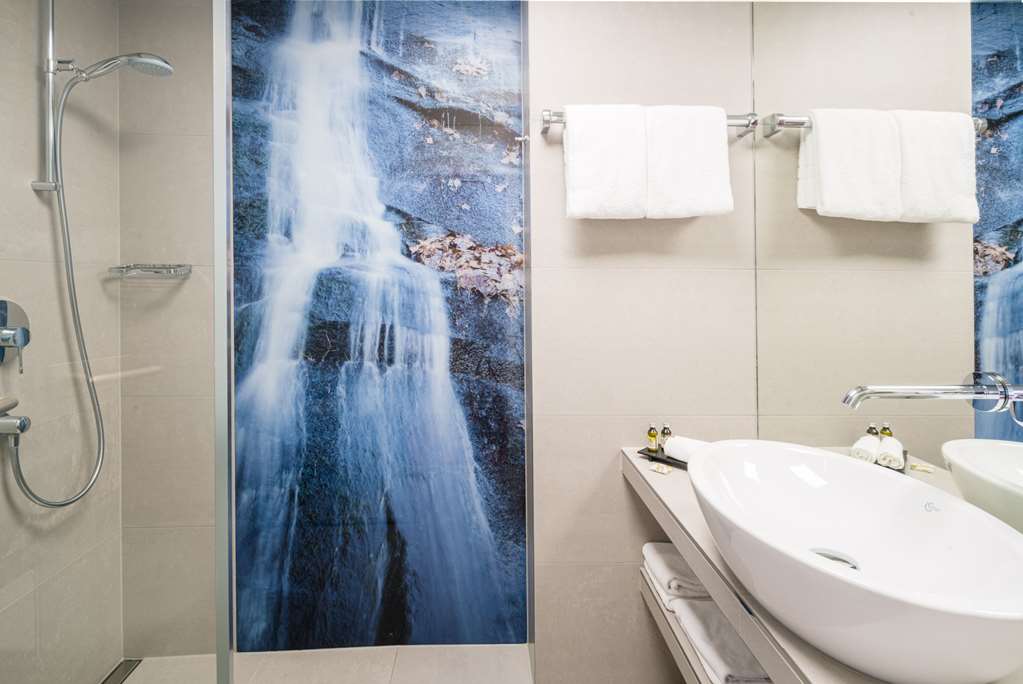 Steigenberger Hotel Bielefelder Hof - Bathroom