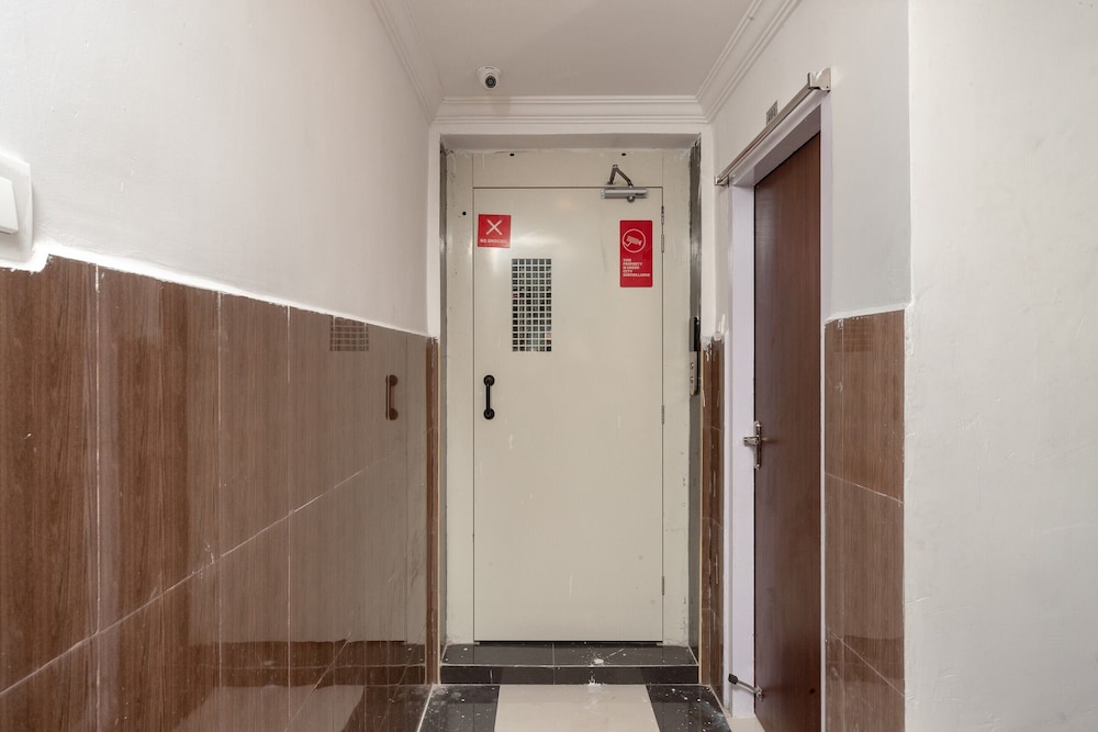 Capital O 27775 Hotel Srinivasa Residency — hotel in Tirupati