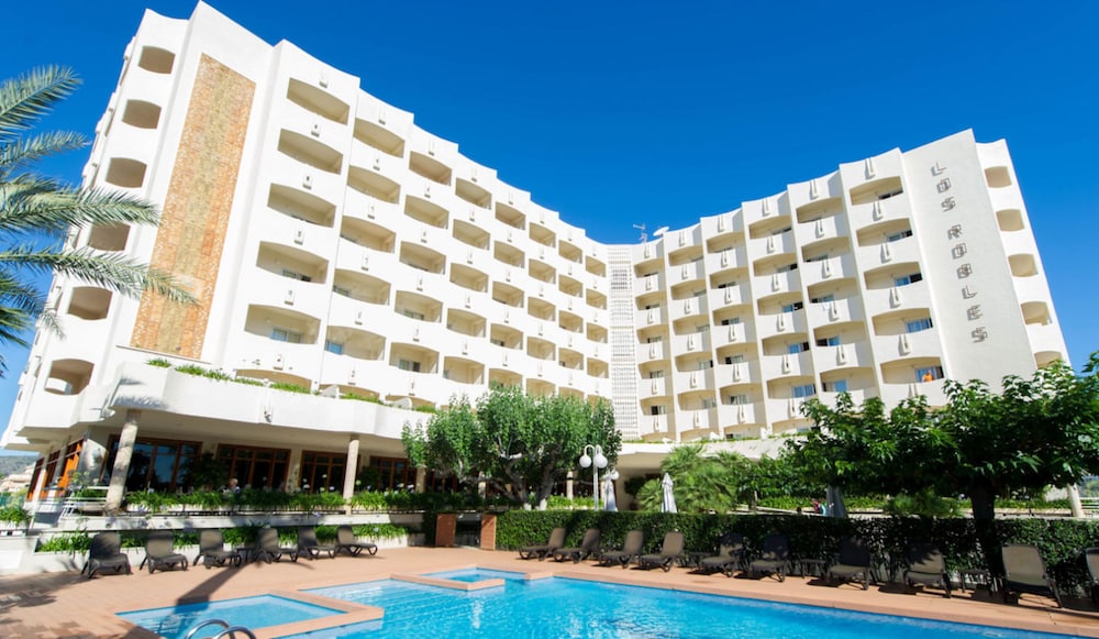 Los Robles - carbon neutral hotel in Gandia