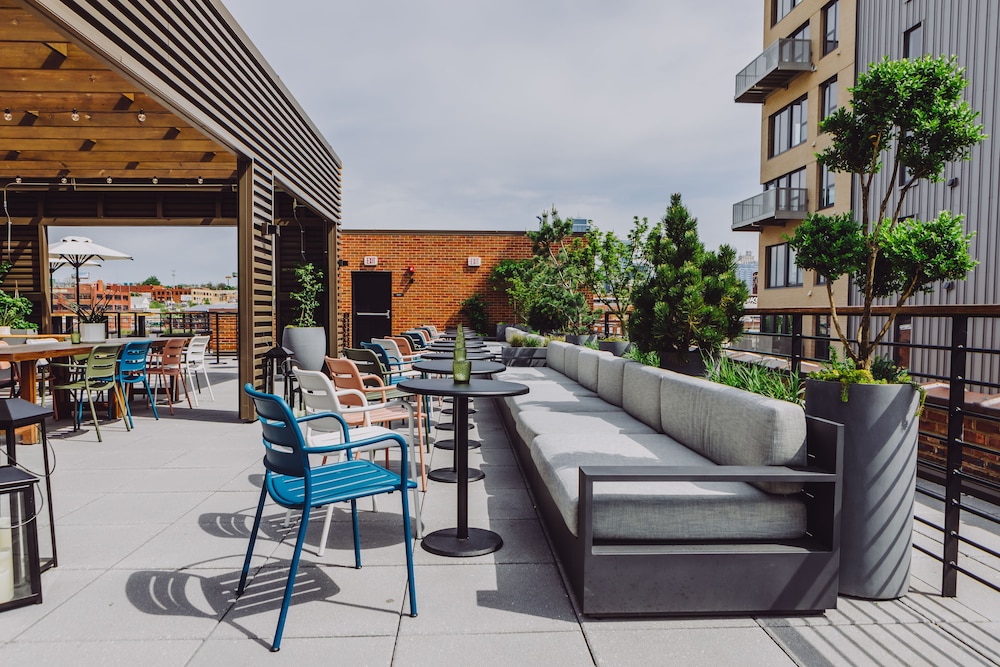 Crossroads Hotel - last minute hotel in Kansas City