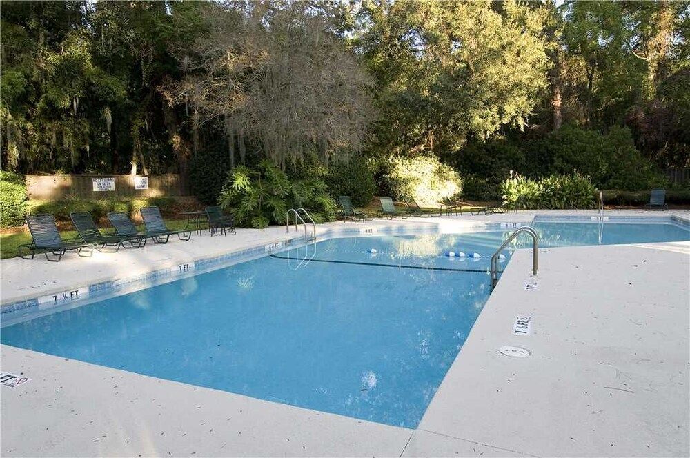 Updated Baths w Tile Showers King 2 Twins sleeps 4 Bikes & Beach Gear included - photo 22