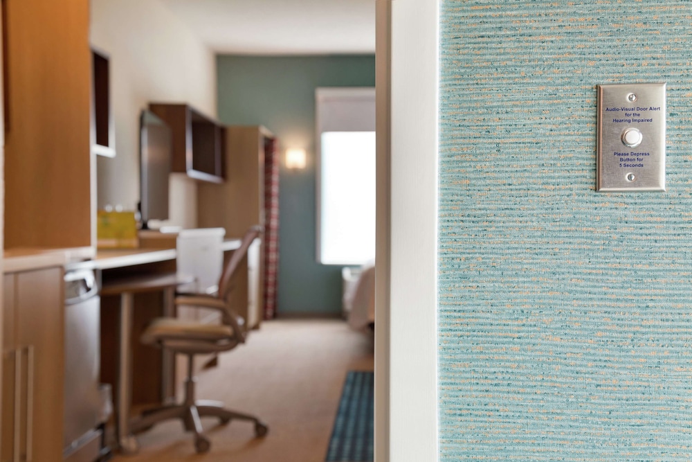 Home2 Suites by Hilton Frederick - photo 17