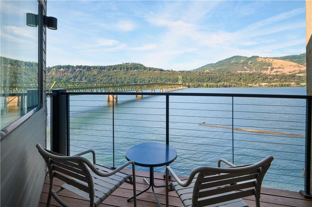 Best Western Plus Hood River Inn - photo 67