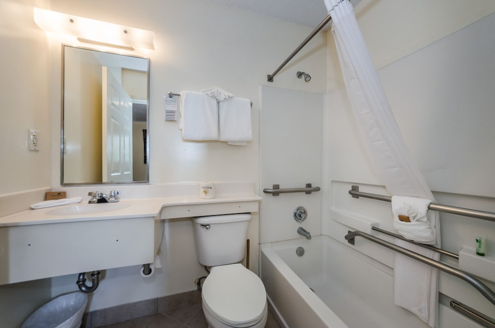 Tampa Bay Extended Stay Hotel - photo 35