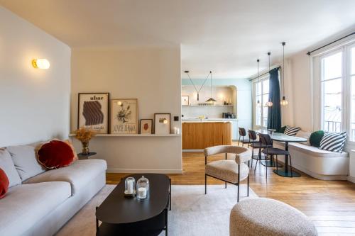 Habitat Parisien Madeleine Galeries Lafayette — 4-Star Luxury Hotel in Paris, France