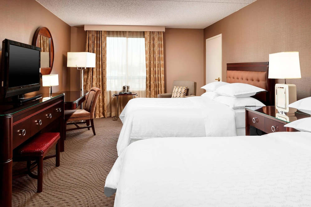 Sheraton Great Valley Hotel - photo 9