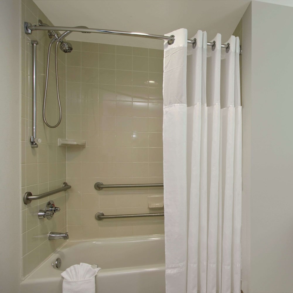Homewood Suites by Hilton Ft. Lauderdale Airport Cruise Port - photo 34