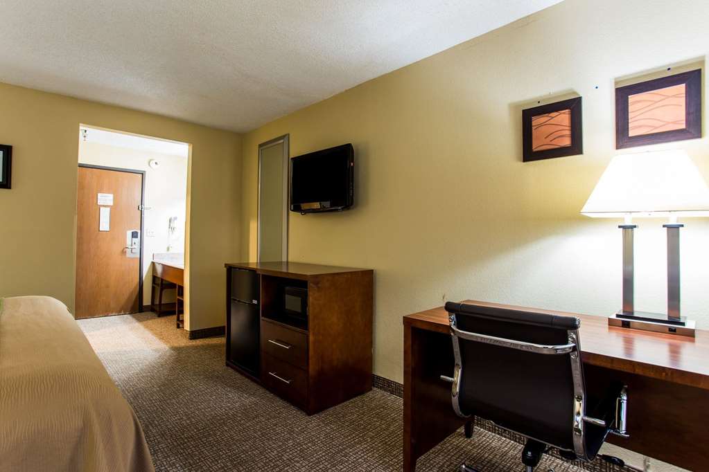 Comfort Inn Columbia West - photo 13