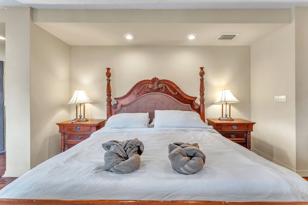 Young Mansion - photo 24