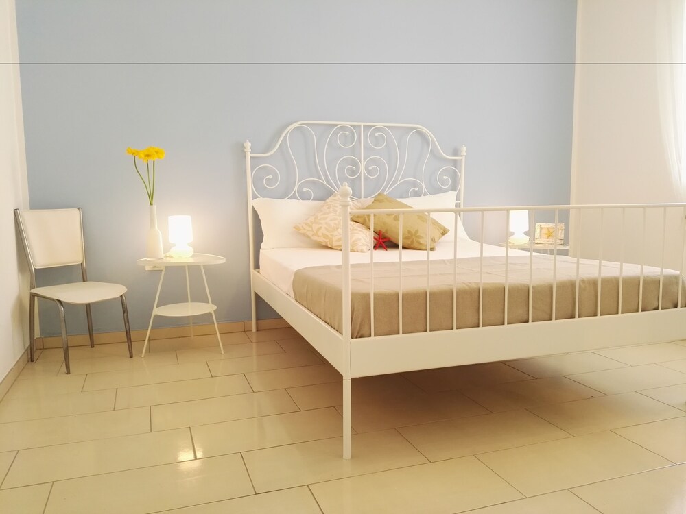 Apulia Tourist Mancaversa — hotel in Taviano