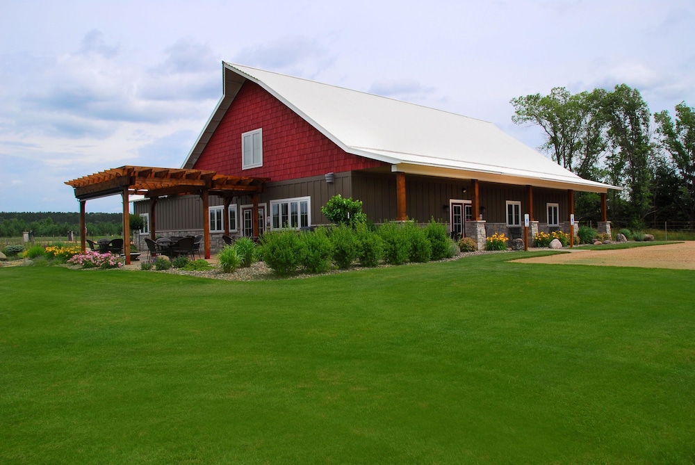Staybridge Suites Eau Claire Altoona by IHG - photo 63