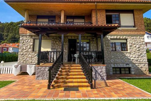 La Casa de Enzo — 4-Star Luxury Hotel in Argonos, Spain