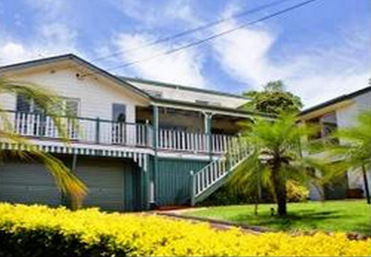 Cayambe View Bed and Breakfast — 4-Star Luxury Hotel in Tamborine Mountain, Australia