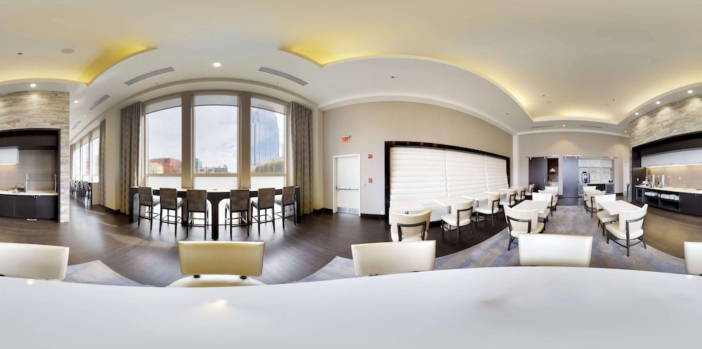 Hilton Nashville Downtown - photo 5