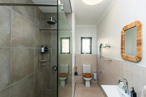 Cozy Coastal 1BR Surf Hike Explore