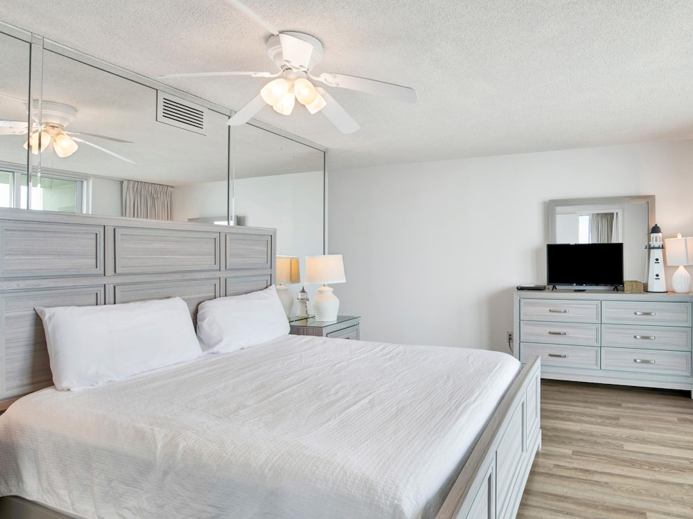 Tristan Towers by Southern Vacation Rentals - photo 5