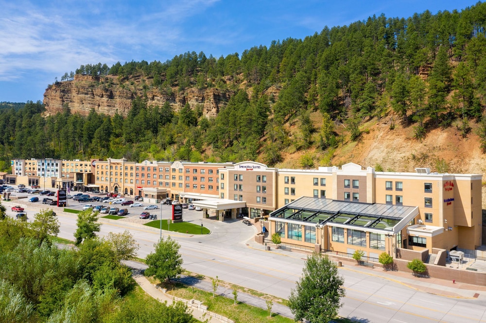 DoubleTree by Hilton Deadwood at Cadillac Jack's - featured photo