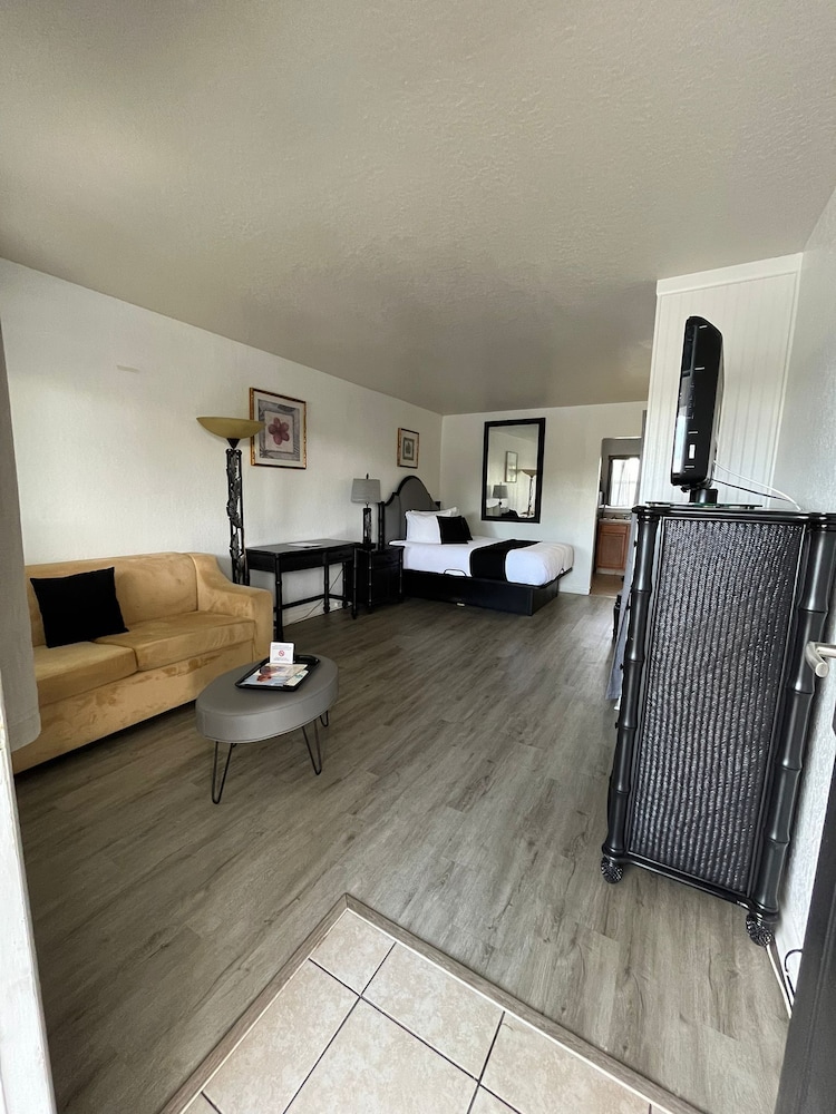 Holiday Isles Resort - photo 29