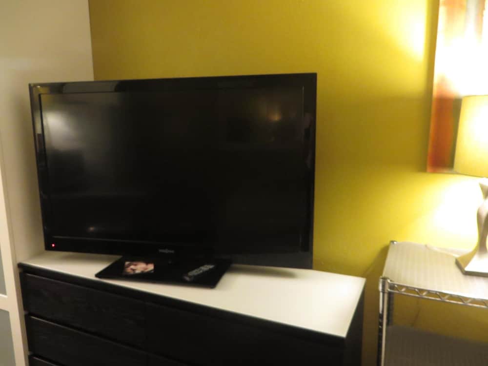 Riverside Suites - photo 29
