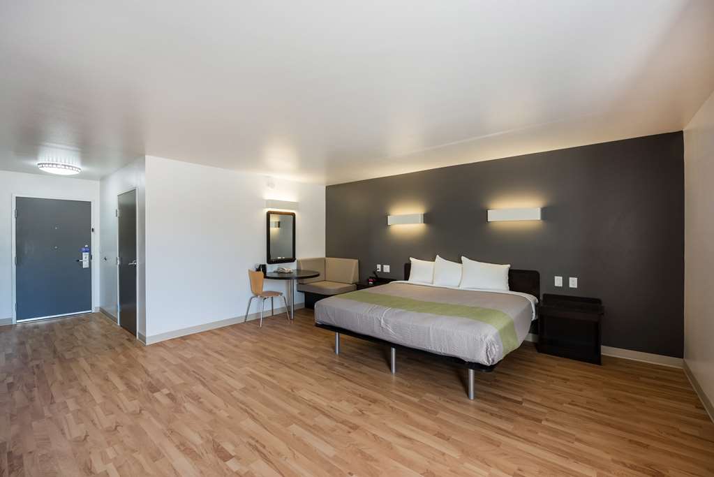 Studio 6 Mccarran NV Sparks Tahoe Reno Industrial Center - photo 8