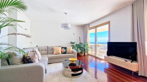 Glorious Apartment by LovelyStay — 4-Star Luxury Hotel in Funchal, Portugal