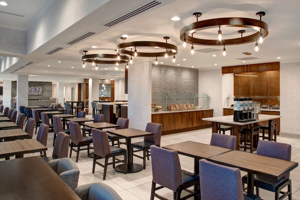 Hilton Garden Inn Kansas City - photo 45