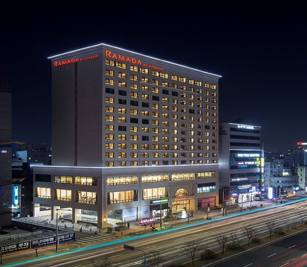 Ramada by Wyndham Daejeon in Daejeon, South Korea