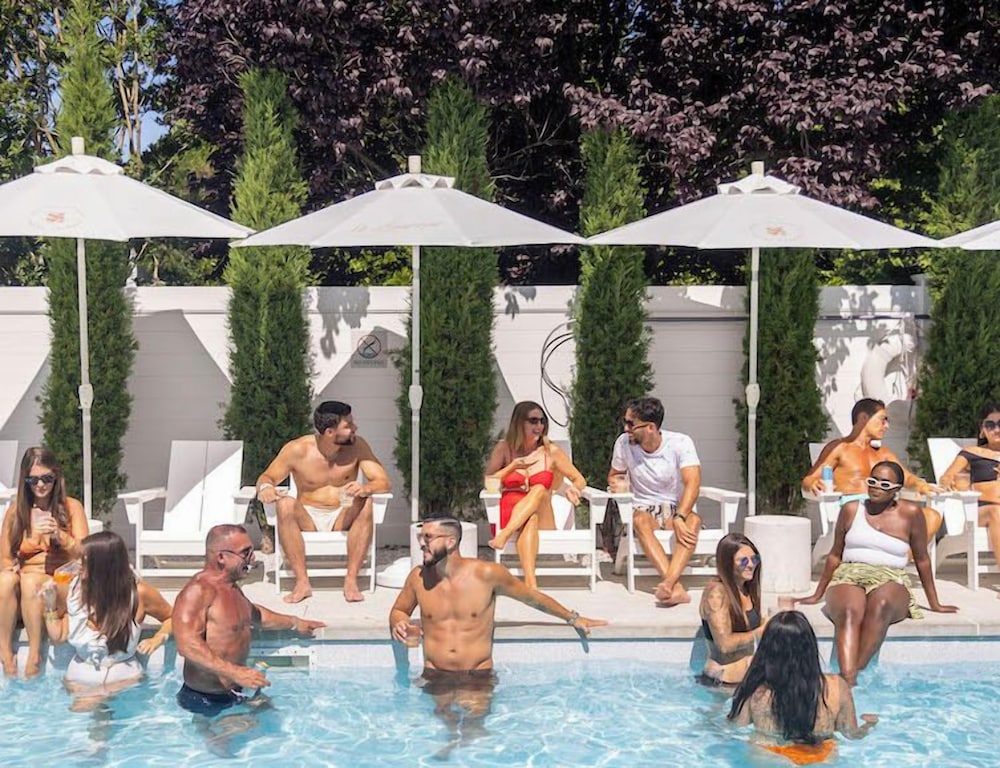 The St Laurent Social Club & Guest Rooms - photo 45