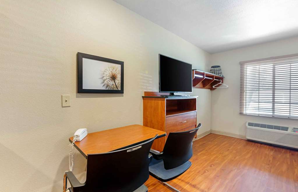 Extended Stay America Select Suites Fort Lauderdale Airport West - photo 27