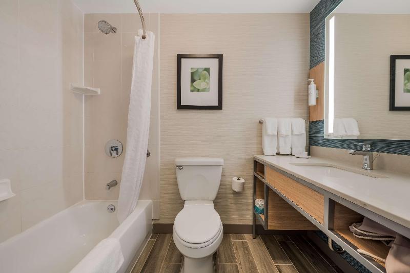 Hilton Garden Inn Rockford - photo 121