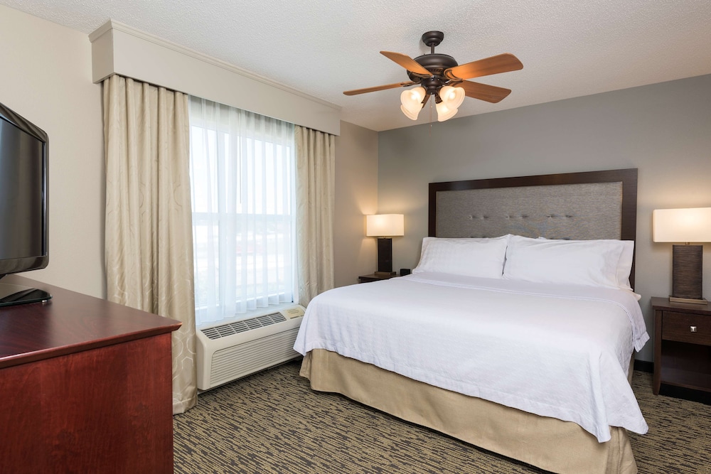 Homewood Suites by Hilton Indianapolis Northwest - photo 4