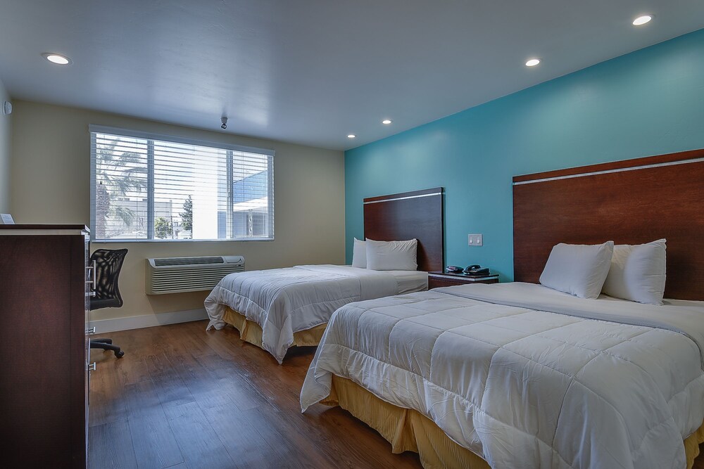 Vagabond Inn Executive Bakersfield Downtowner - photo 14