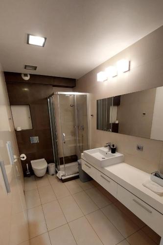 Masarska Family Apartment free Parking — 4-Star Luxury Hotel in Krakow, Poland