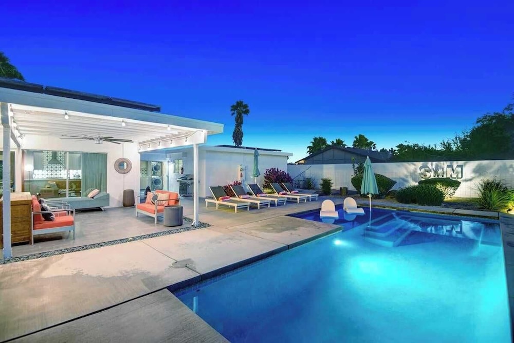 Biskra by AvantStay Classic Palm Springs Getaway WOutdoor LivingPool Permit4869 in Palm Springs, United States