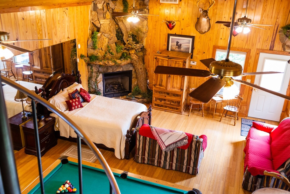 Shalom House Bed and Breakfast - photo 9