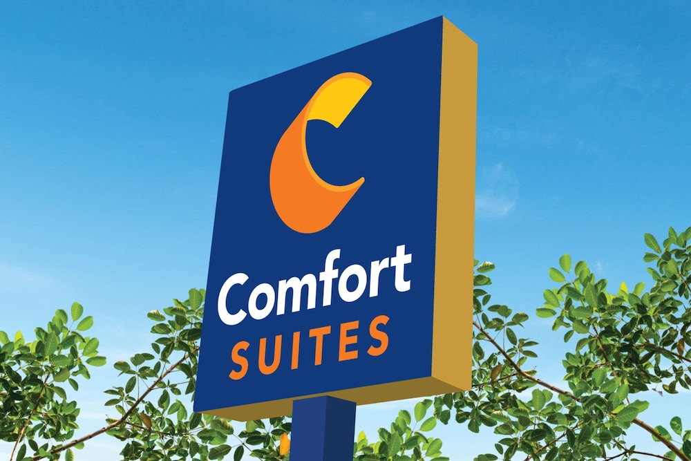 Comfort Suites Midland West - photo 24