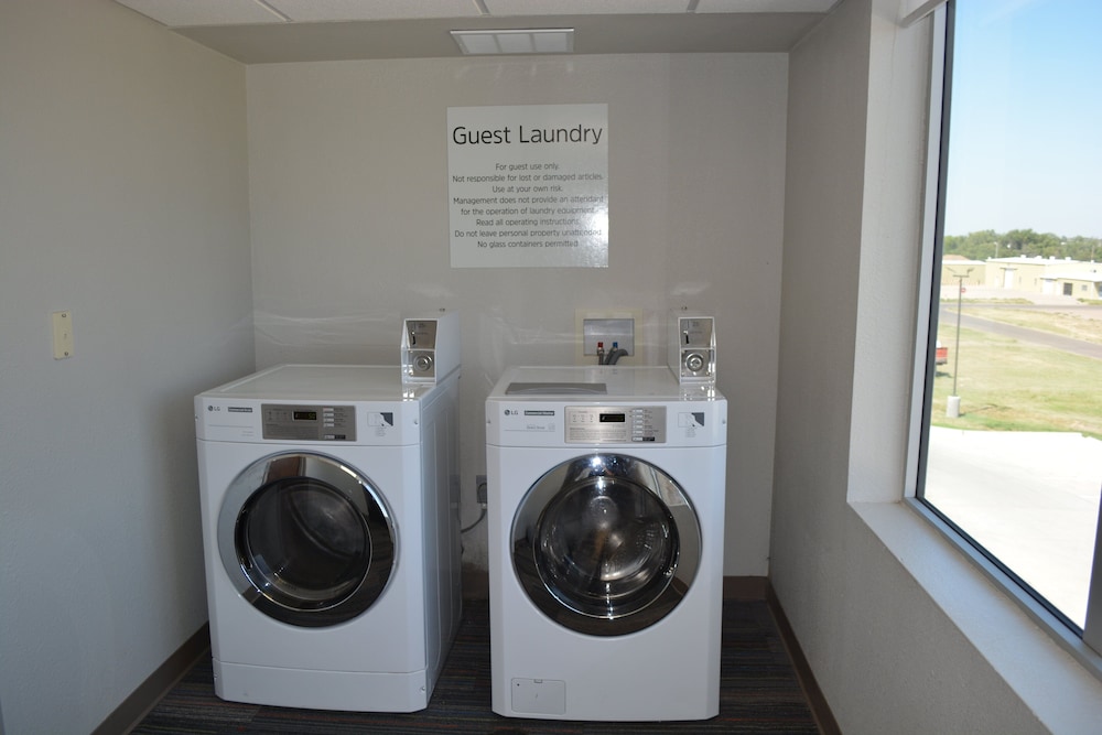 Holiday Inn Express & Suites Liberal by IHG - photo 45