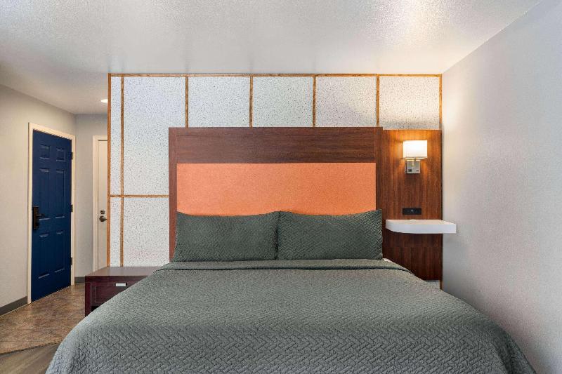 Travelodge by Wyndham Depoe Bay - photo 16