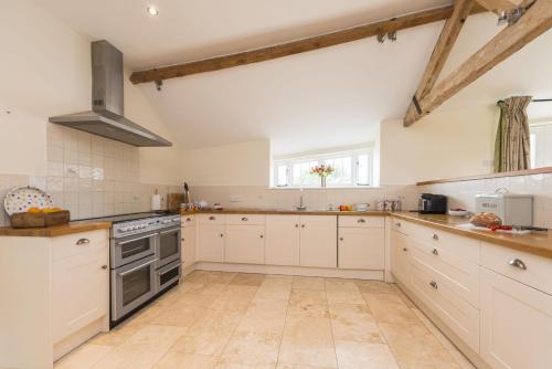 Clayhanger Lodge — 5-Star Luxury Hotel in Weymouth, United Kingdom