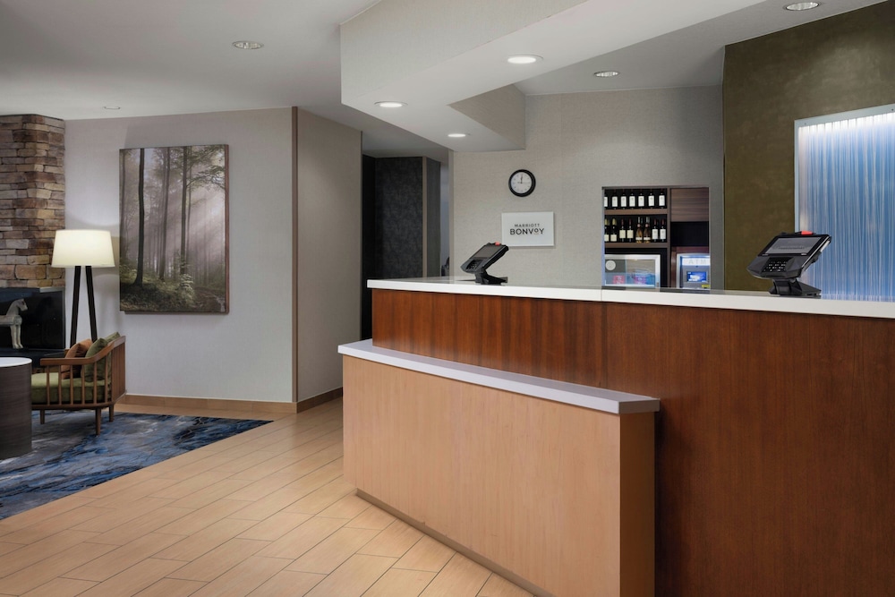 Fairfield Inn By Marriott Orlando Airport - photo 2