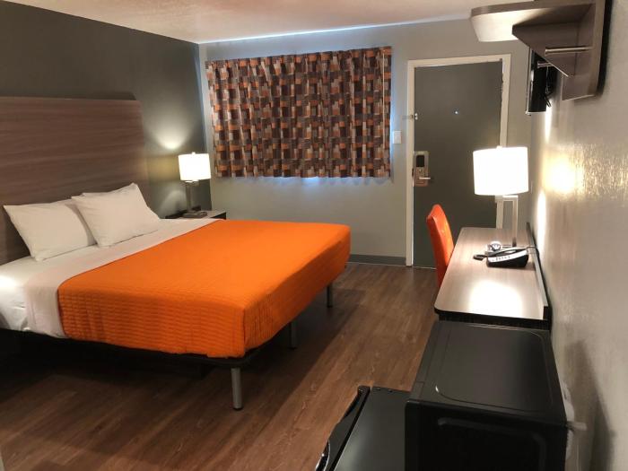 Super 8 by Wyndham Sonora - photo 25