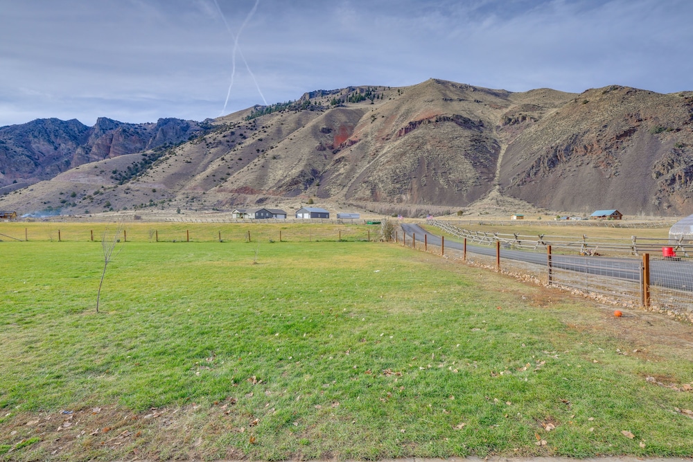 Salmon Vacation Rental w Mountain Views - photo 15