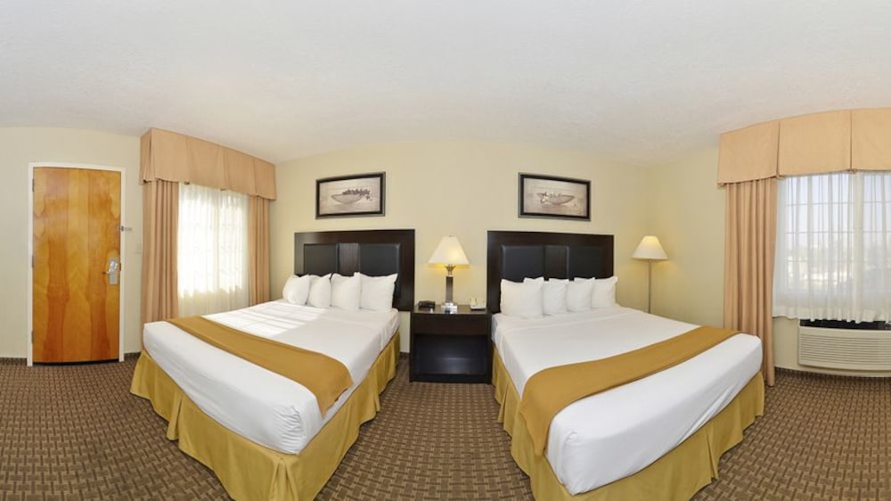 Hotel Silver Lake - photo 2