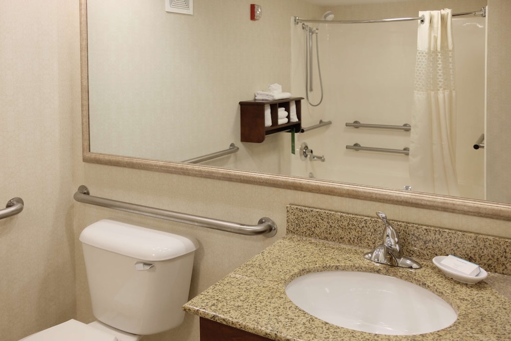 Hampton Inn Lima - photo 29