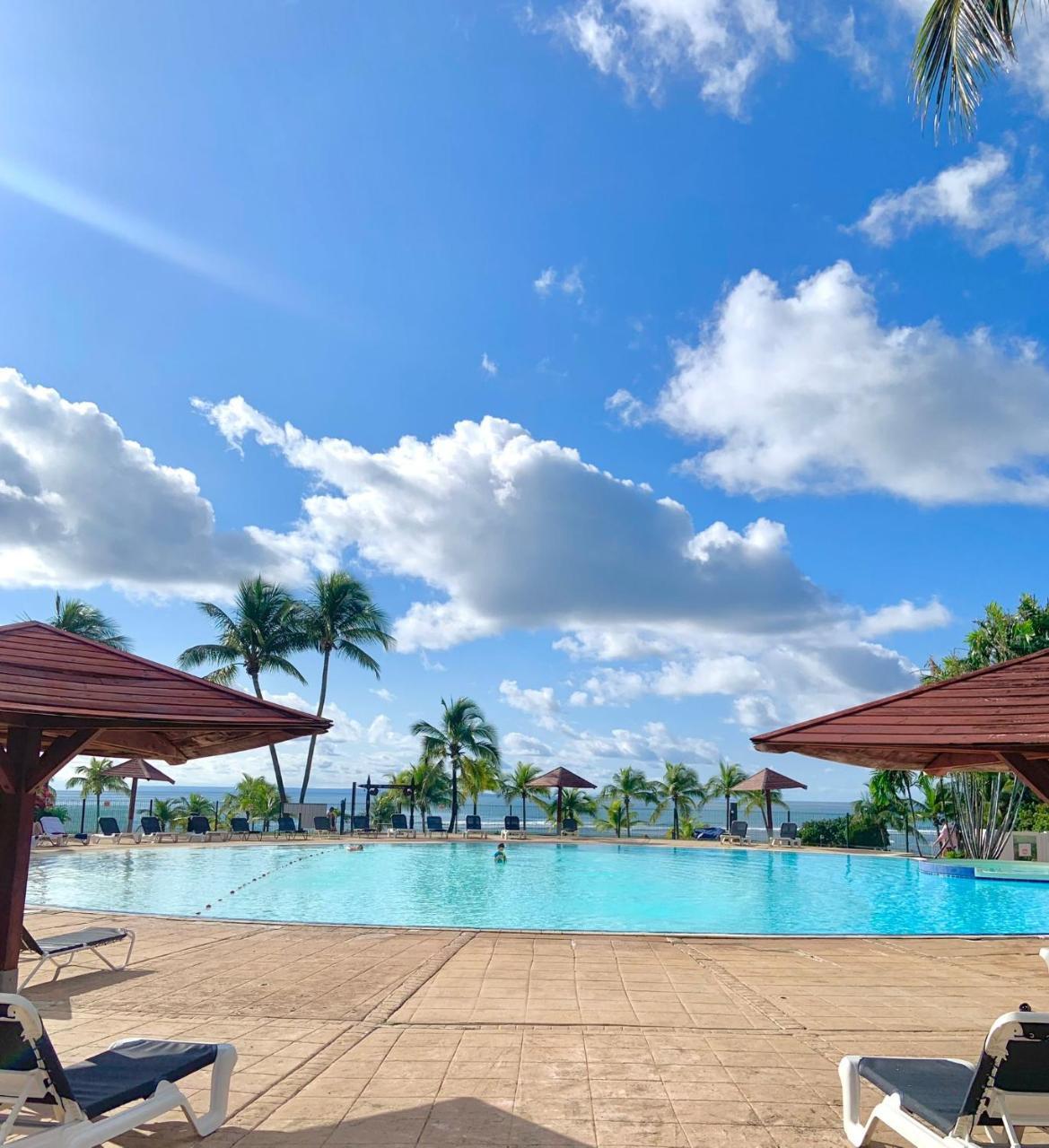 Studio vue mer village de vacances Sainte Anne — 4-Star Luxury Hotel in Sainte-Anne, Guadeloupe